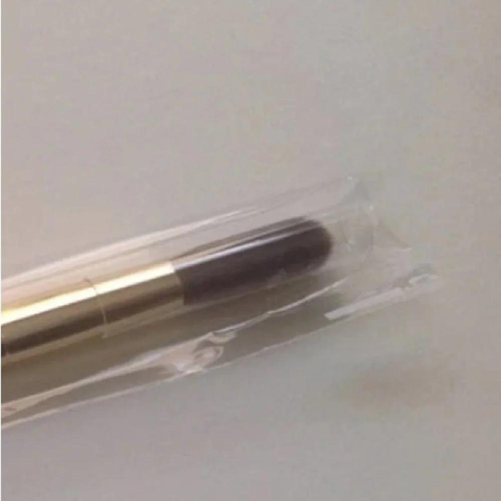 bareMinerals Double-Ended Lid, Line and Crease Brush (sealed)